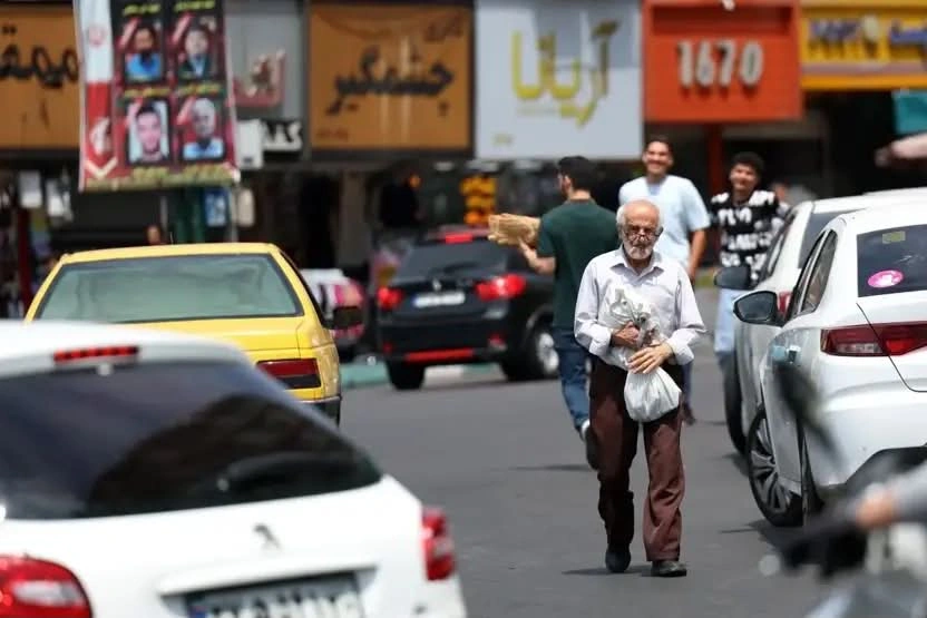 Müharibənin kölgəsində Tehran: İki fərqli həyat