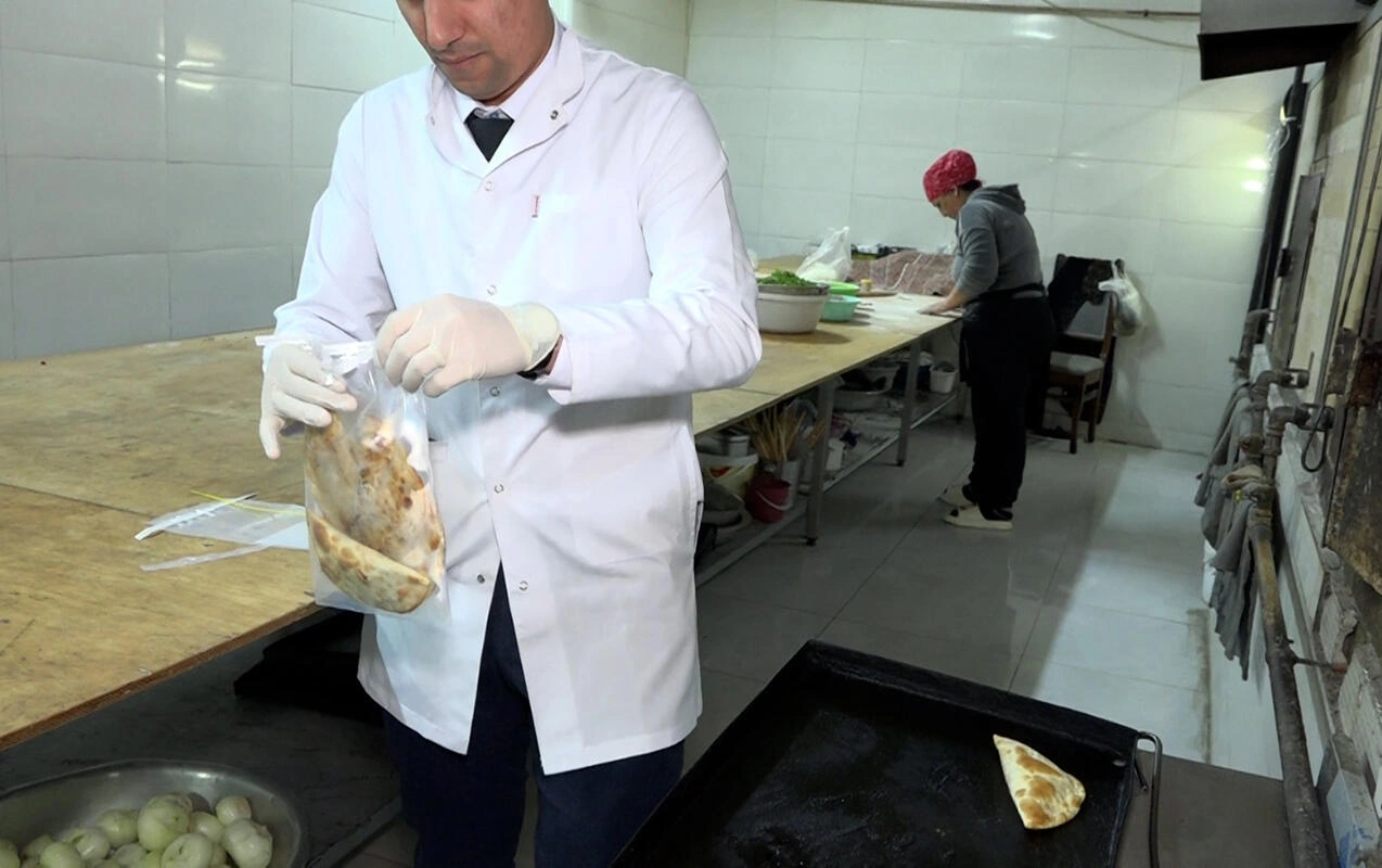 Bakıda bu restoranlarda “dəvə qutabı” menyudan ÇIXARILDI - FOTO