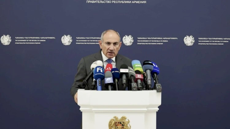 Paşinyan orduda əsgər intiharlarının 3 əsas səbəbini sadaladı