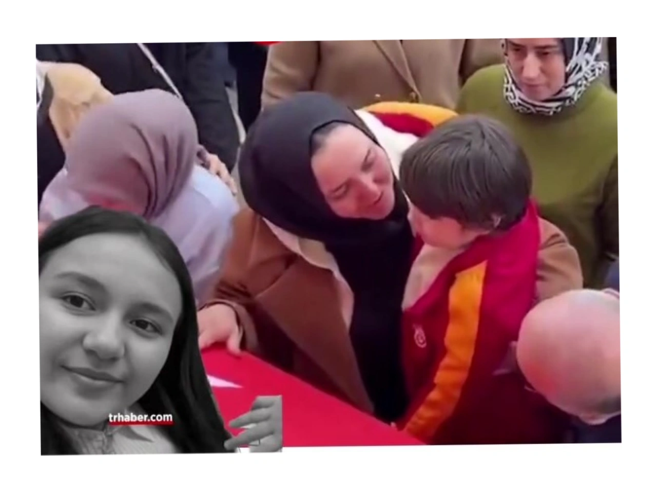 Ağlayan oğlunu təsəlli etdi: “Bacın cənnətə getdi” - VİDEO