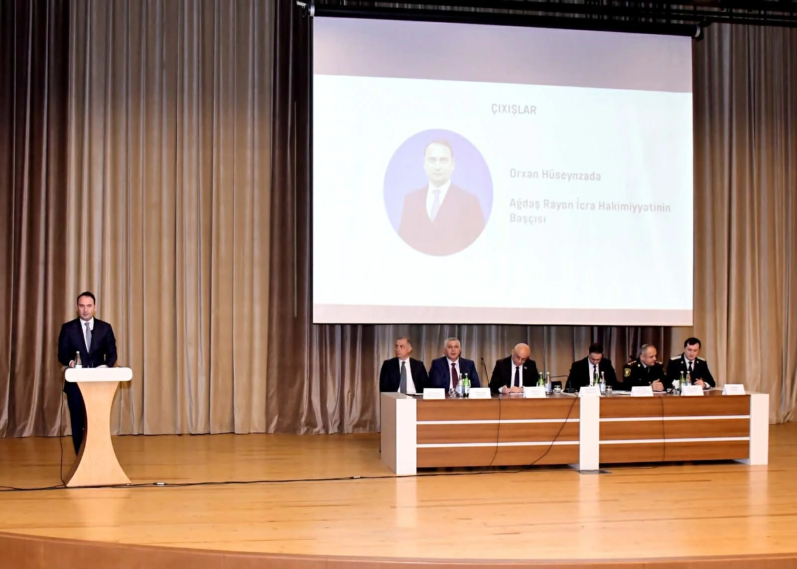 Ağdaşda 2025-ci ilin sosial-iqtisadi inkişafının yekunlarına həsr olunmuş hesabat yığıncağı keçirilib