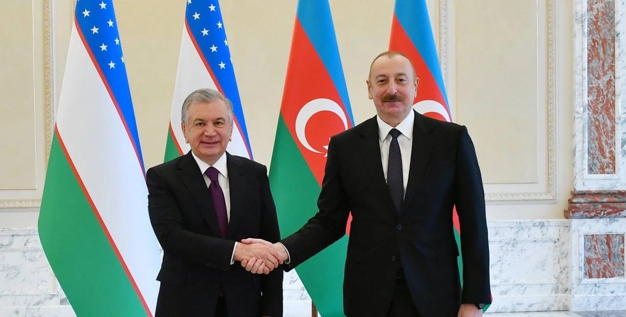 Şavkat Mirziyoyev İlham Əliyevə TƏŞƏKKÜR ETDİ