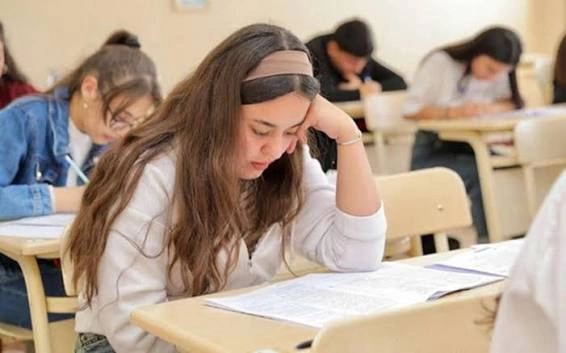 Bir məktəbin iki şagirdi maksimum bal topladı
