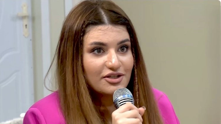 Rəqsanənin qızından gözlənilməz addım: Adını dəyişdirdi -   FOTO