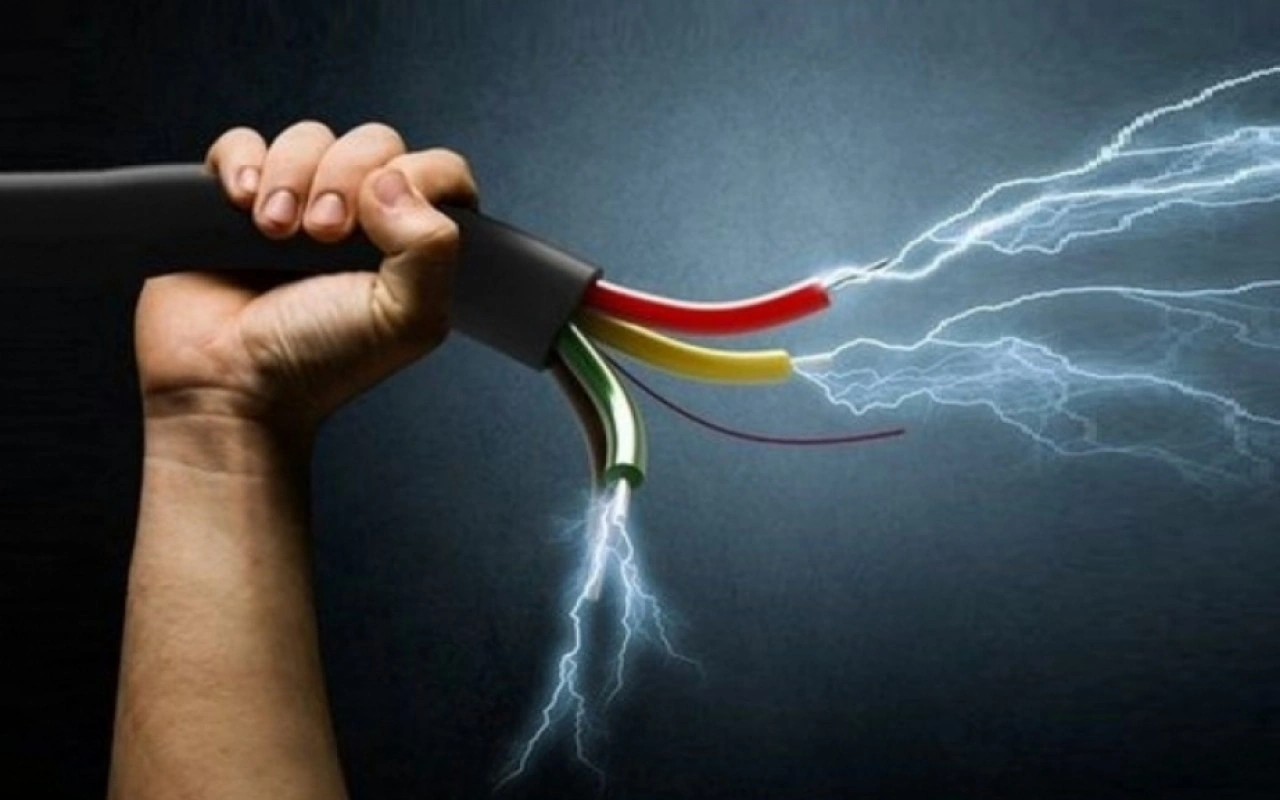 Lənkəranda kişini elektrik cərəyanı vurub