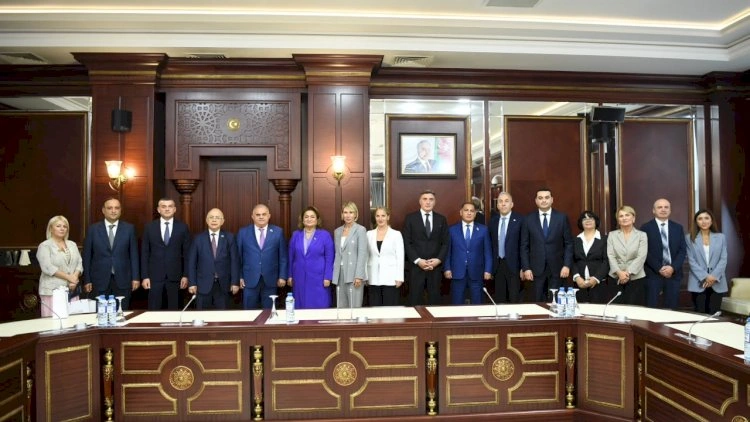 Milli Məclisdə Gürcüstan parlamentinin nümayəndə heyəti ilə görüş keçirildi