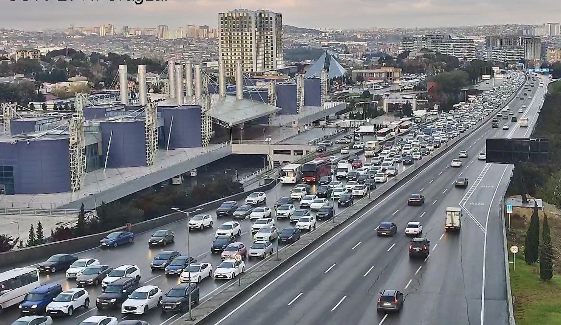 8 yolda tıxac var