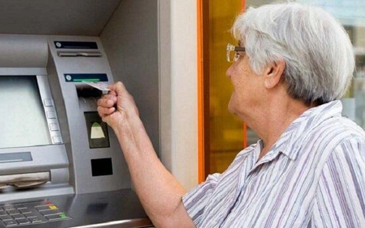 Pensiyalar vaxtından tez ÖDƏNİLƏCƏK