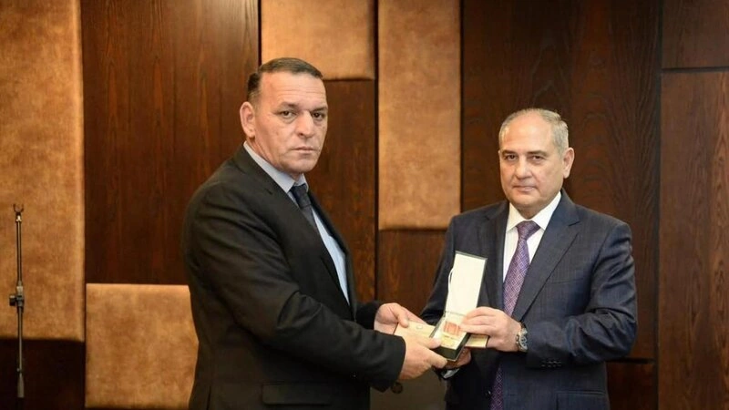 Azərbaycanda vəzifəli şəxs yol qəzasında öldü
