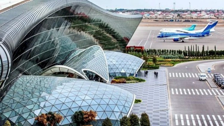 Aeraportda əcnəbi vətəndaşda 4 milyonluq brilyant qaşlar aşkarlandı