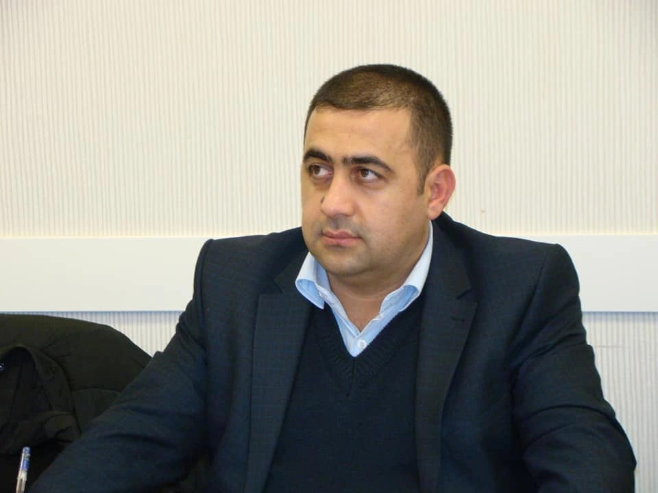 Bakı tıxacdan boğulur: Ekspert çıxış yolunu açıqladı