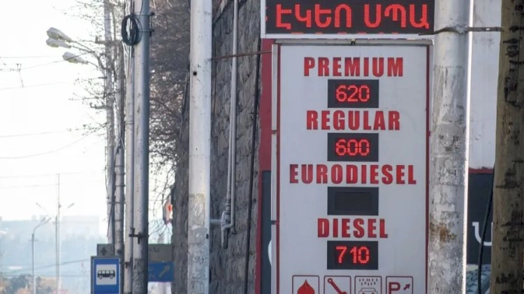 Ermənistanda yanacaq qiymətləri rekord qırdı