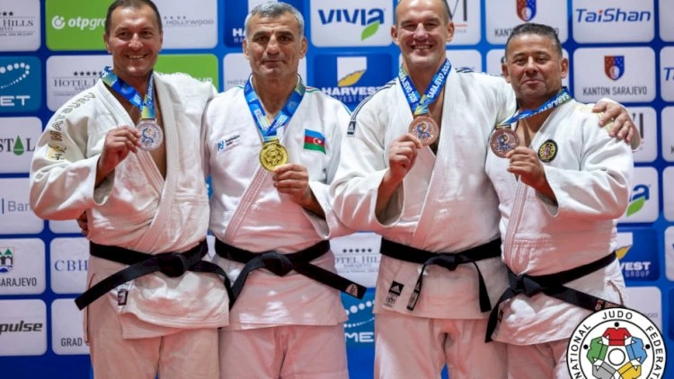 Daha iki veteran cüdoçumuz qızıl medal qazandı