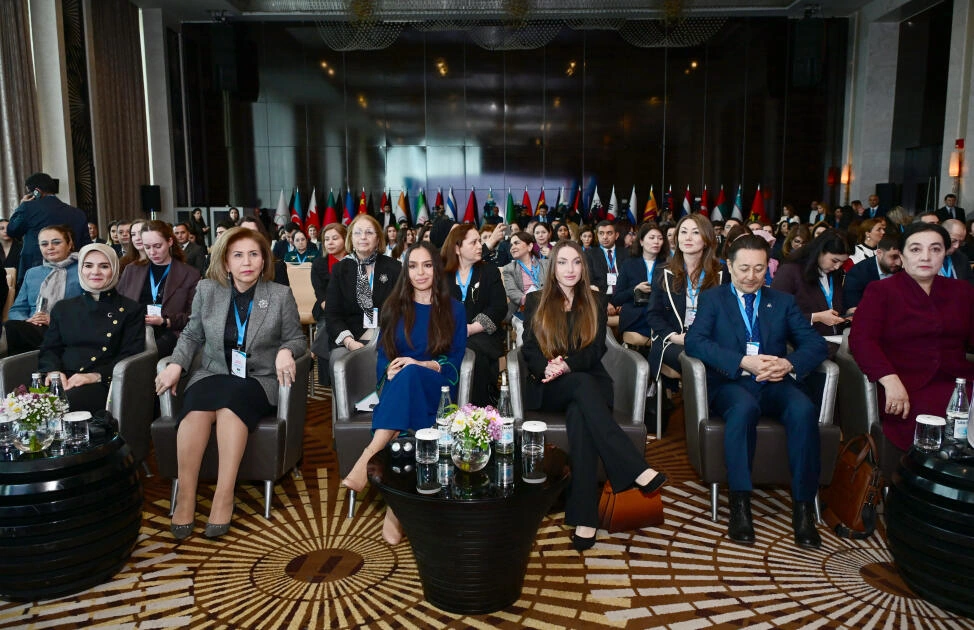 Leyla Əliyeva AQEM çərçivəsində keçirilən beynəlxalq konfransın açılış mərasimində çıxış edib - FOTO