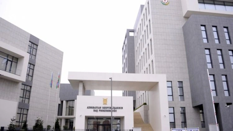Siqaret qaçaqmalçılığında ittiham edilən dəstənin məhkəməsi başlayır