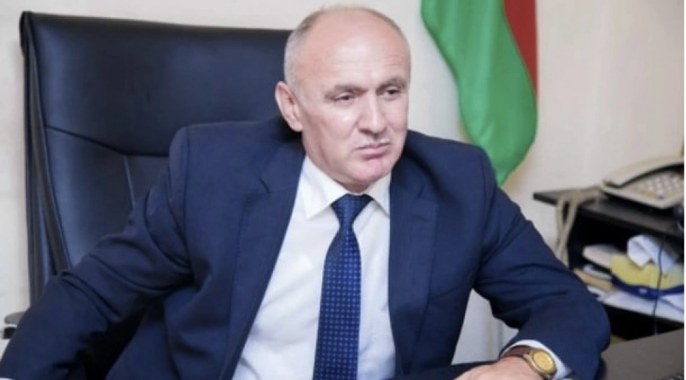 Partiya sədrləri nə qədər qazanır? - 400-dən 4000-ə.... - SORĞU