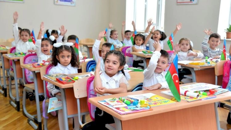 I sinif üzrə prioritet məktəblərdə boş qalan yerlərə qəbul başlayır