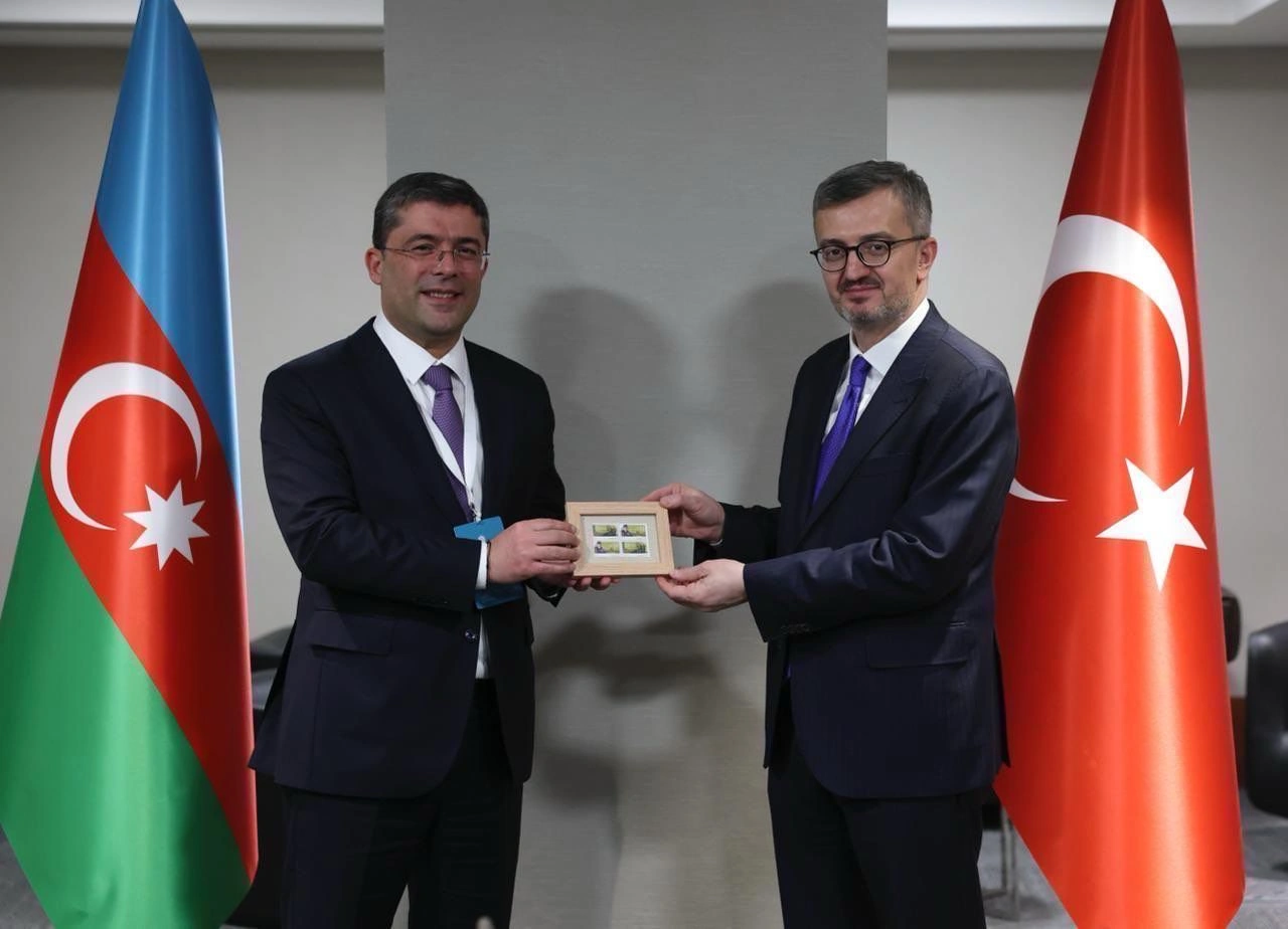 Əhməd İsmayılov Türkiyə Prezident Administrasiyasının rəsmisi ilə görüşdü
