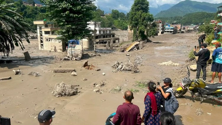Nepalda 291 turist itkin düşdü