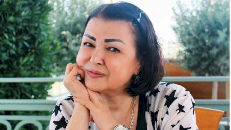 Firəngiz Mütəllimova 12 il sonra ata yurduna getdi - Fotolar
