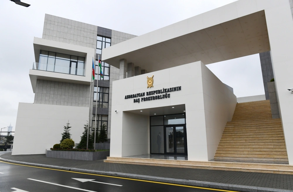 Beynəlxalq axtarışa verilmiş iki nəfər Azərbaycana ekstradisiya edilib