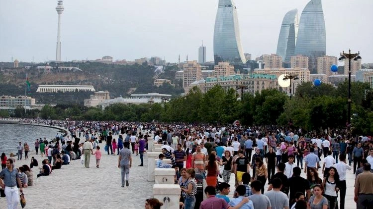 Azərbaycanda yaşı 50-dən yuxarı olanların   DİQQƏTİNƏ