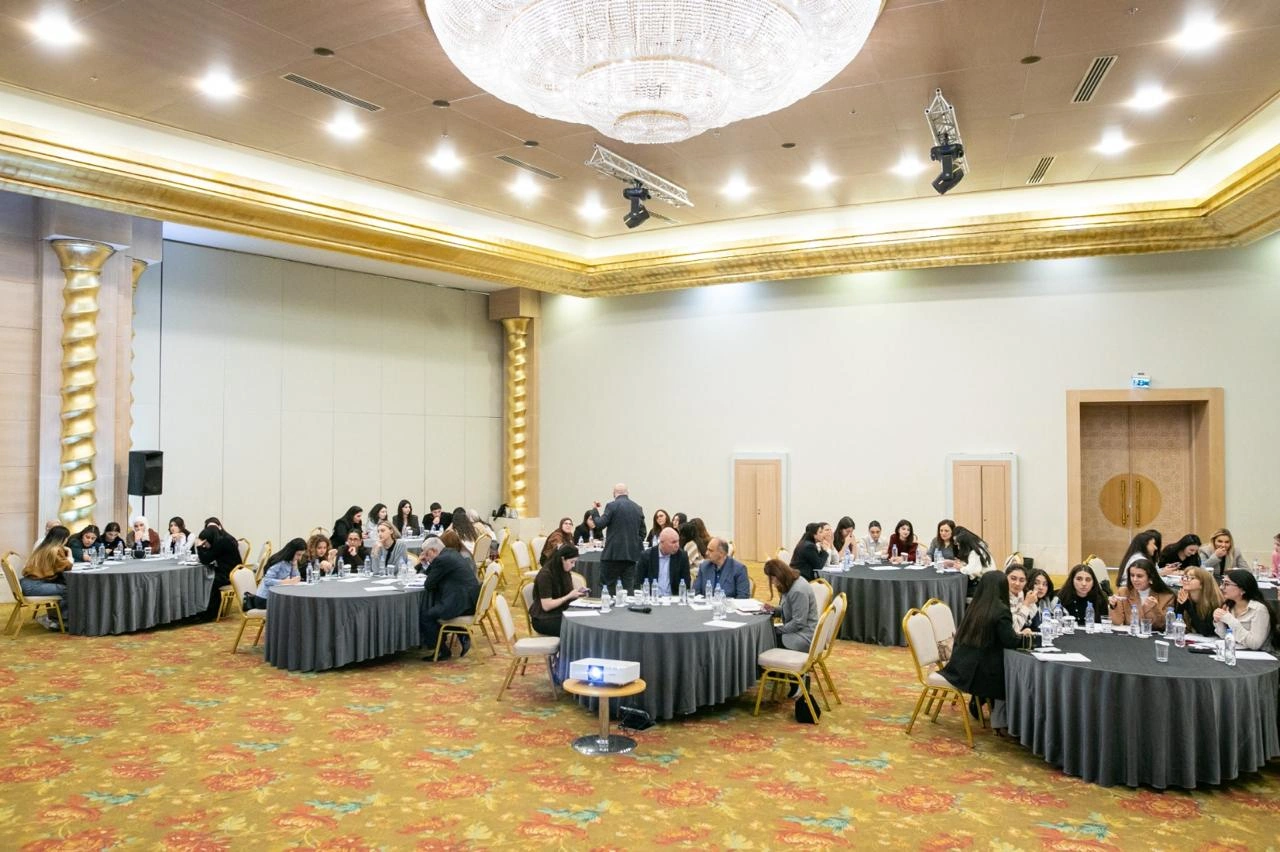 BSU Azərbaycan Gəncləri günü ilə bağlı tələbələr üçün komanda toplantısı keçirib - FOTO