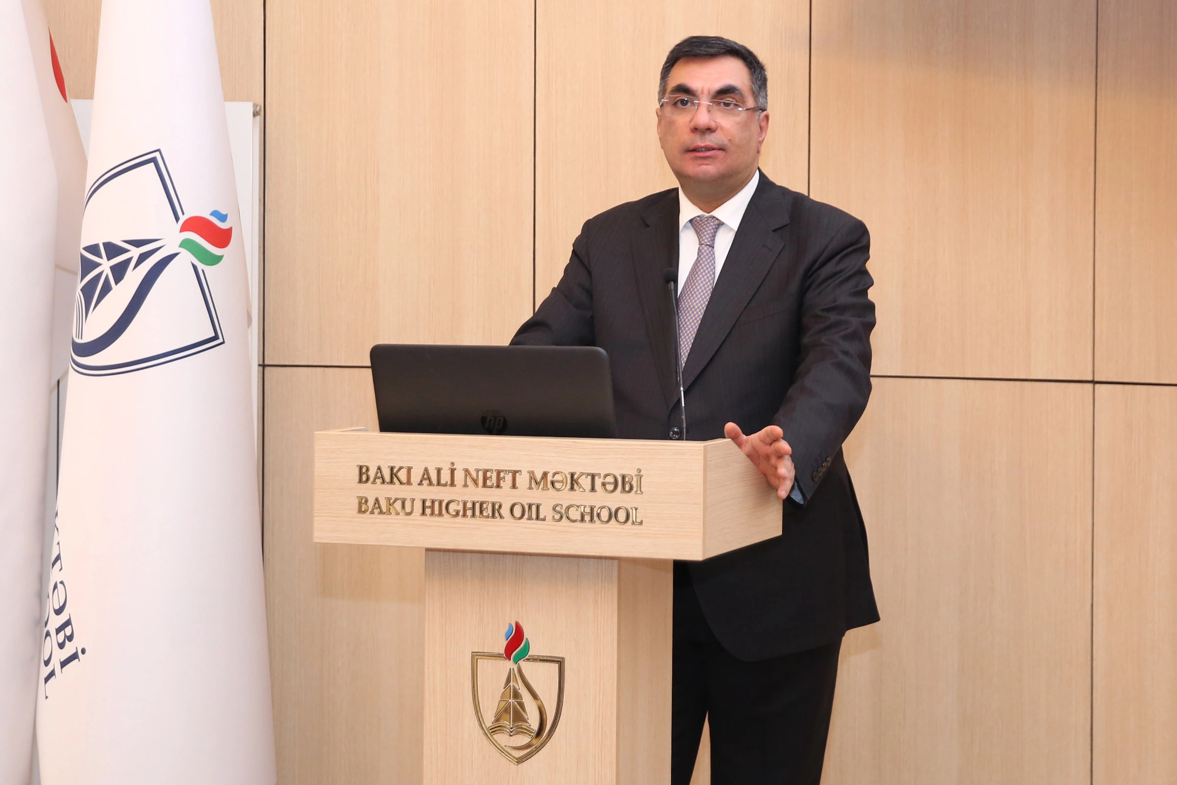 AccessBank Gənclər Gününü Bakı Ali Neft Məktəbinin tələbələri ilə birlikdə qeyd etdi