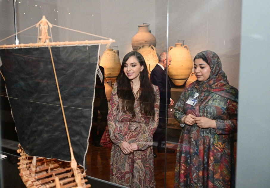 Leyla Əliyeva Maskatda Oman Milli Muzeyində və Mutrah bazarında olub - FOTO