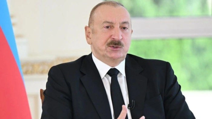 Şərt deyil ki, hamı Bakıya gəlsin