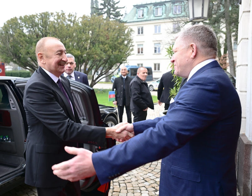 İlham Əliyevin Slovakiyanın Baş naziri ilə təkbətək görüşü olub - FOTO