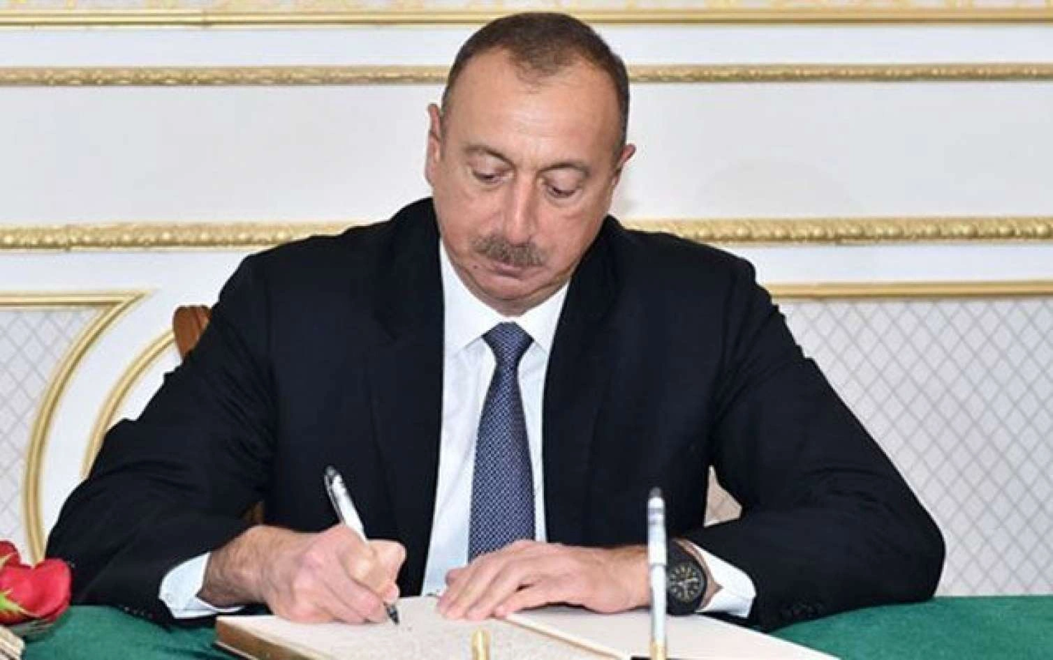 Prezidentin işdən çıxardığı Süleyman Mikayılov kimdir? - DOSYE