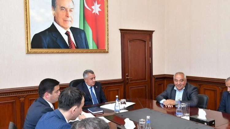 Abşeronda kənd təsərrüfatı sahəsində fəaliyyət göstərən sahibkarlarla görüş keçirilib