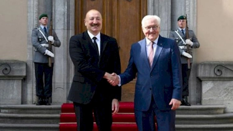 İlham Əliyev Frank-Valter Ştaynmayeri təbrik etdi