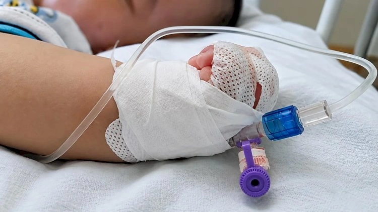 Sumqayıtda dəhşətli hadisə: 12 uşaq antibiotikdən zəhərləndi   - İDDİA