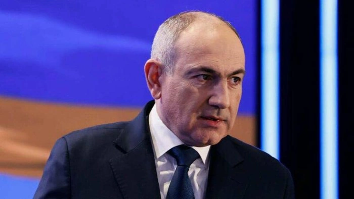 <b>Paşinyan:</b>“Deyirlər ki, torpağımızı itirmişik, Qarabağ bizim deyildi”