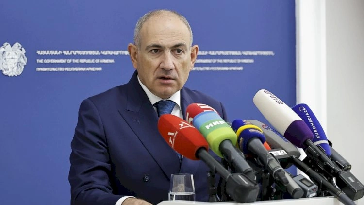 Paşinyan: Ermənistan Rusiya ilə münasibətləri inkişaf etdirməyə hazırdır