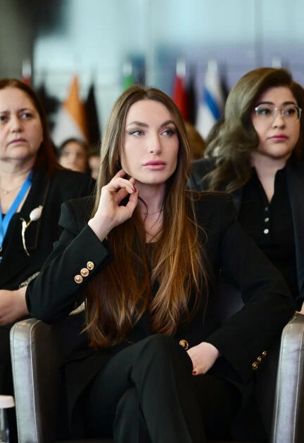 Leyla Əliyeva AQEM çərçivəsində keçirilən beynəlxalq konfransın açılış mərasimində çıxış edib - FOTO