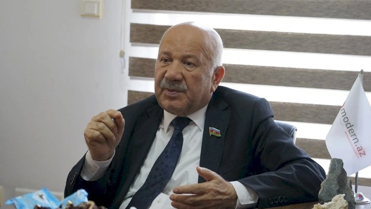 Deputata ağır itki üz verdi