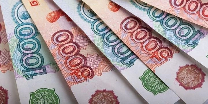 Rubl sürətlə çökür: Rusiya gözünü bu prosesə dikib