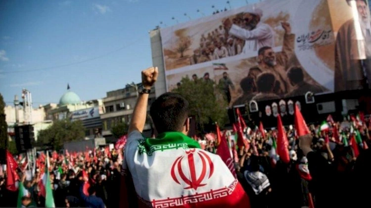 Nəcəfdə Ayətullah Xamenei ilə vida mərasimi keçirilir