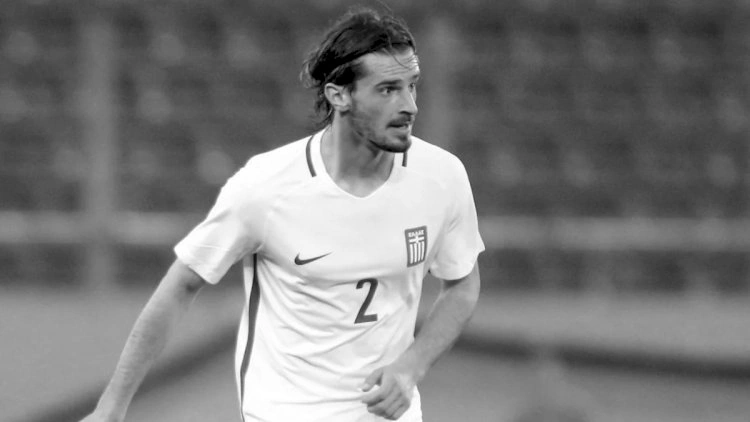 Yunanıstan millisinin keçmiş futbolçusu ağır qəzadan sonra xəstəxanada öldü