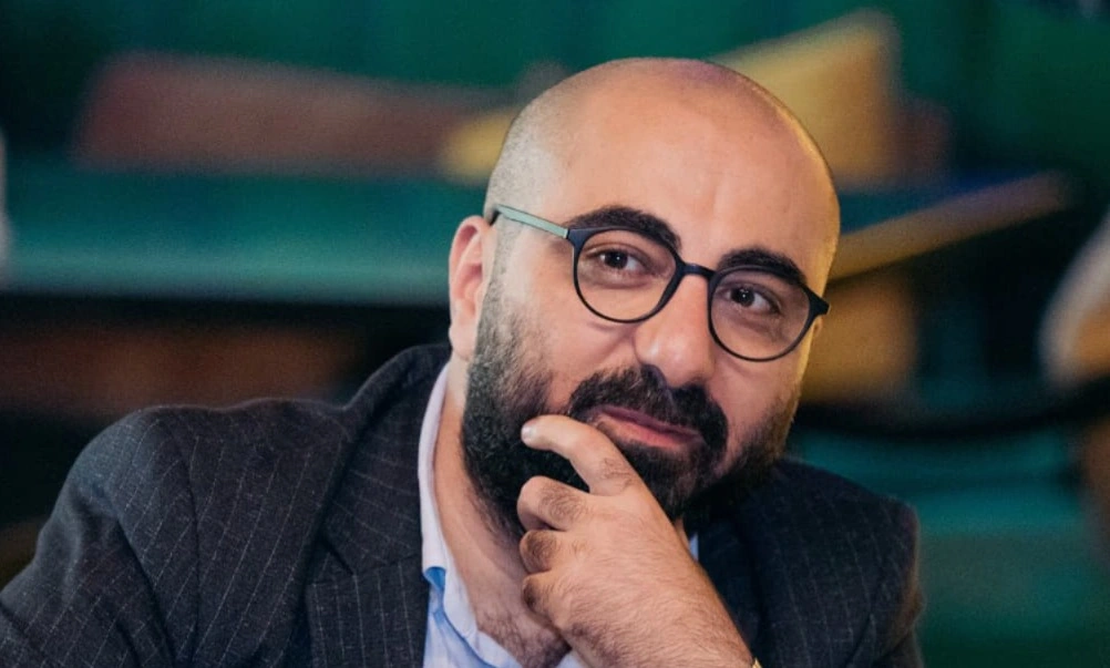 “Səni böyütmüşük, bizə borclusan” – Valideynlərin övladlarına vurduğu   GÖRÜNMƏZ ZƏRBƏ