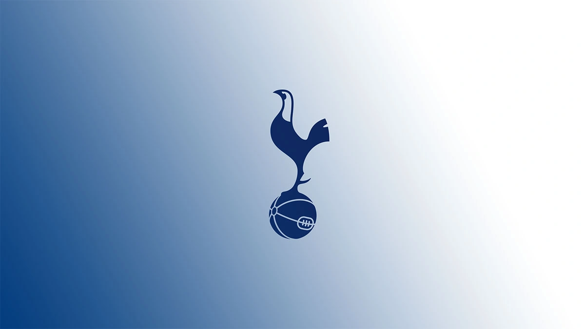 Tottenhem Hotspur onu komandaya qatmaq istəyir
