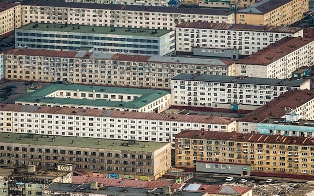 Bu şəhərdə günəş, təmiz hava yoxdur - FOTOLAR