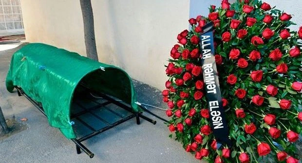 Tanınmış həkimi vəfat etdi – FOTO