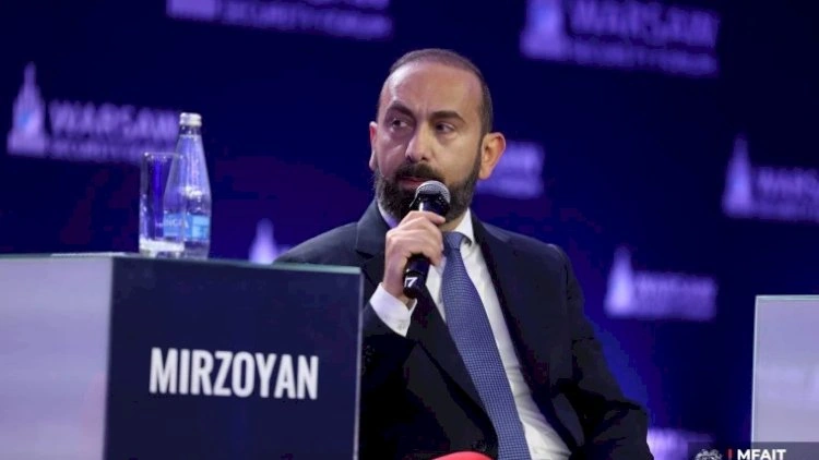 Mirzoyan: Bir gün səhər yuxudan oyanıb...