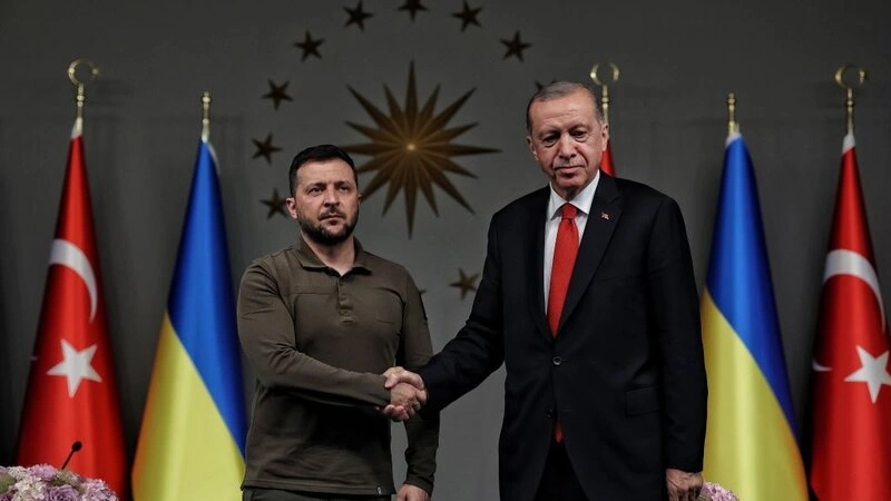 Ukrayna diplomatiyasında dönüş: ABŞ-dən uzaqlaşma, Türkiyəyə yönəliş