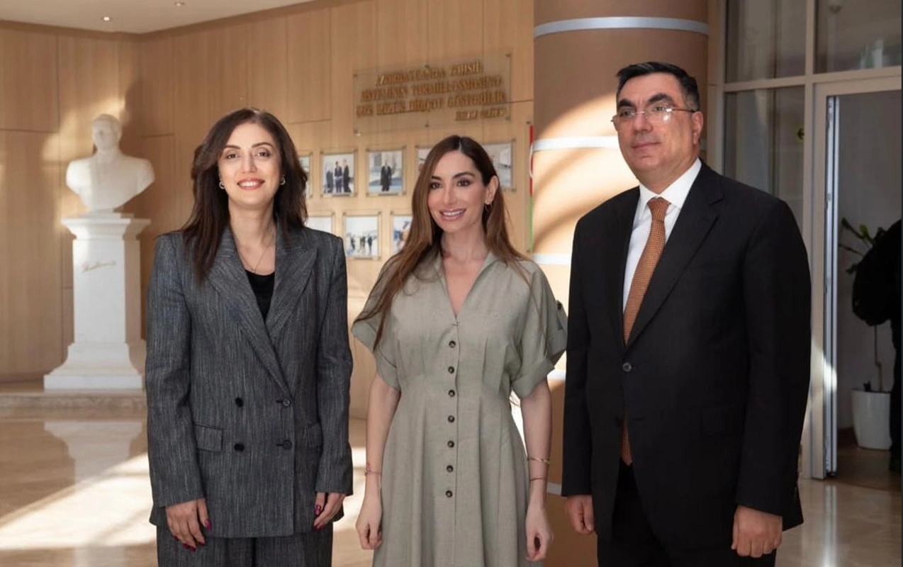 Arzu Əliyeva Bakı Ali Neft Məktəbində -FOTO
