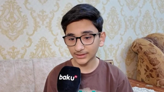 Azərbaycanlı məktəbli WhatsAppa alternativ tətbiq yaradıb - VİDEO